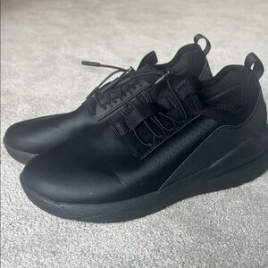 Women's Athletic Slip-On Sneakers in Black